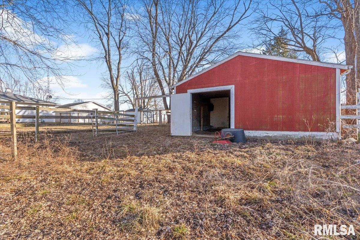 9353 Johns Creek Road Loami, IL 62661 - Photo 32 of 34