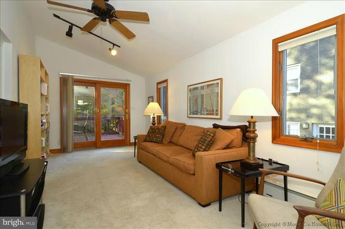 9404 Warren Street Silver Spring, MD 20910 - Photo 1 of 20 Family Room