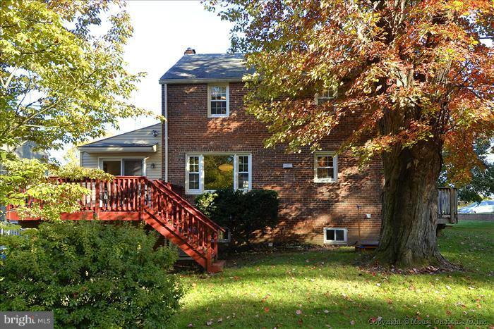 9404 Warren Street Silver Spring, MD 20910 - Photo 12 of 20 Exterior (Rear)
