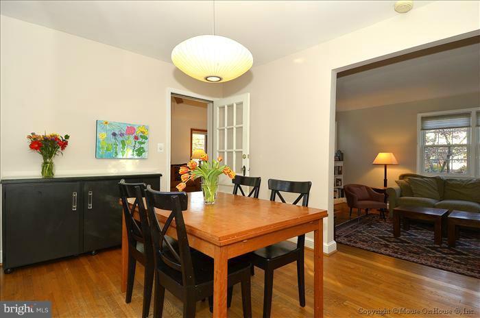 9404 Warren Street Silver Spring, MD 20910 - Photo 10 of 20 Dining Room