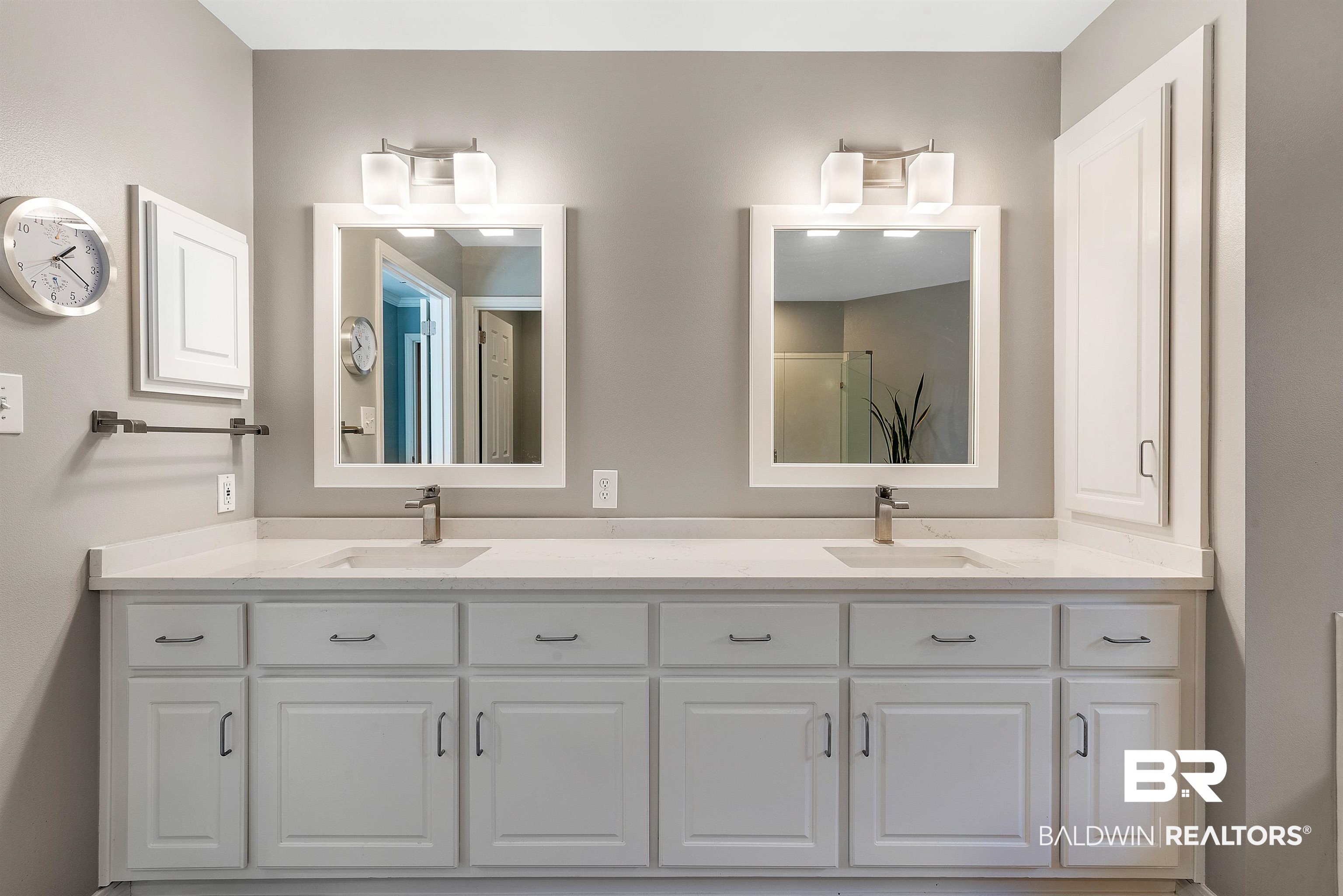 501 Oak Ridge Court West Daphne, AL 36526 - Photo 30 of 50 Main Vanity