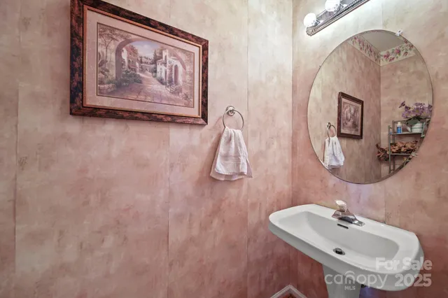 $575,000 | 5369 Cambridge Bay Drive, Charlotte, NC 28269