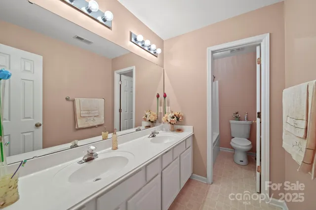 $575,000 | 5369 Cambridge Bay Drive, Charlotte, NC 28269