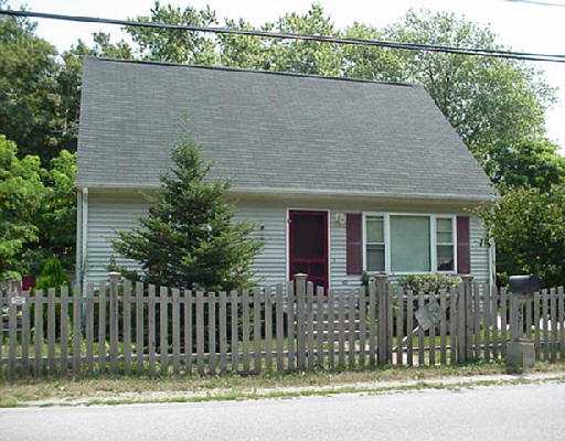 571 Middlebridge Road South Kingstown, RI 02879 - Photo 1 of 1 Exterior Front.