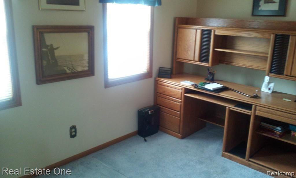 1300 West Rose Center Road Holly, MI 48442 - Photo 30 of 45 Family Room
