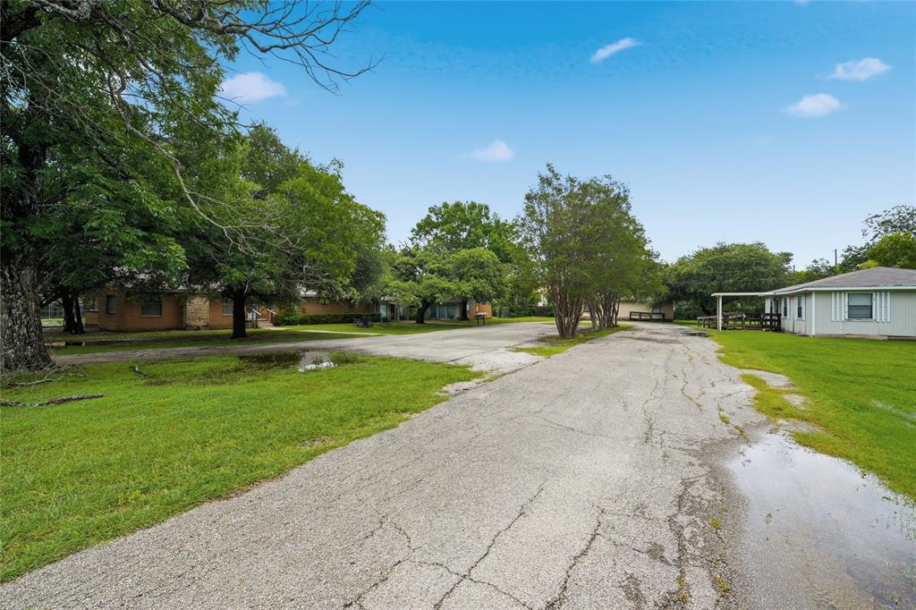 2323 North 39th Street Waco, TX 76708 - Photo 3 of 9