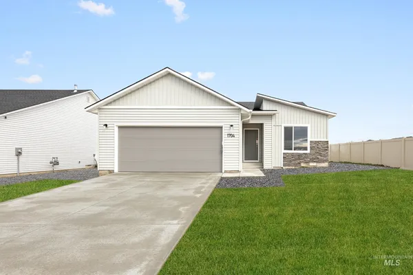 $349,990 | 1704 North Birch Street, Jerome, ID 83338