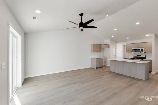 $379,990 | 1704 North Birch Street, Jerome, ID 83338