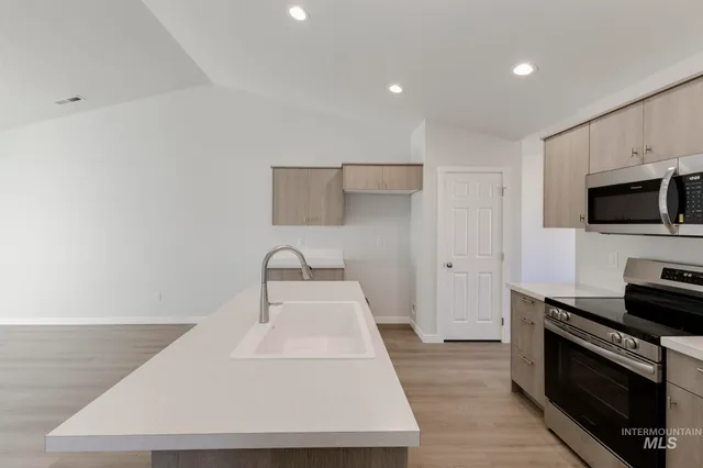 $379,990 | 1704 North Birch Street, Jerome, ID 83338