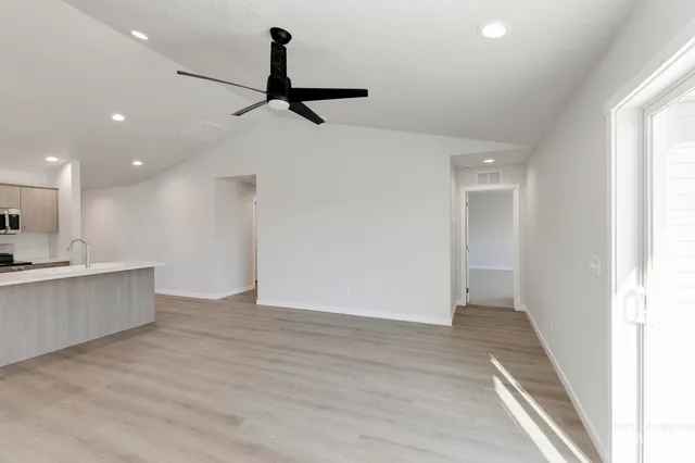 $379,990 | 1704 North Birch Street, Jerome, ID 83338