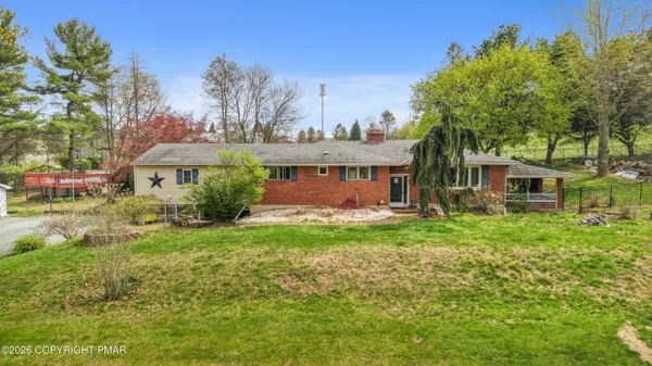 $499,900 | 1042 Neffs Laurys Road, Laurys Station, PA 18059