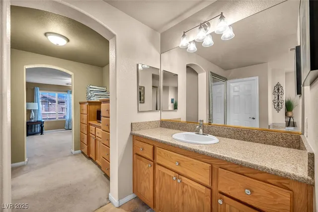 $1,175,000 | 8929 Glenistar Gate Avenue, Las Vegas, NV 89143