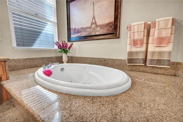 $1,175,000 | 8929 Glenistar Gate Avenue, Las Vegas, NV 89143