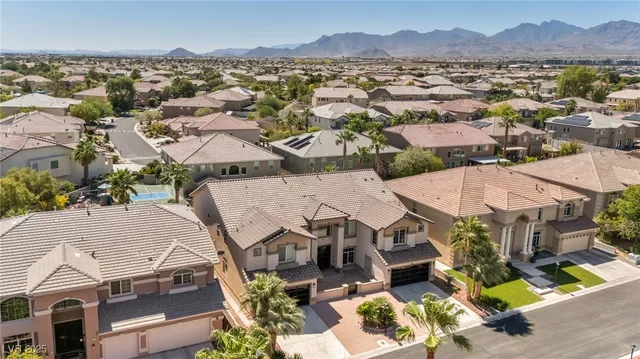 $1,175,000 | 8929 Glenistar Gate Avenue, Las Vegas, NV 89143