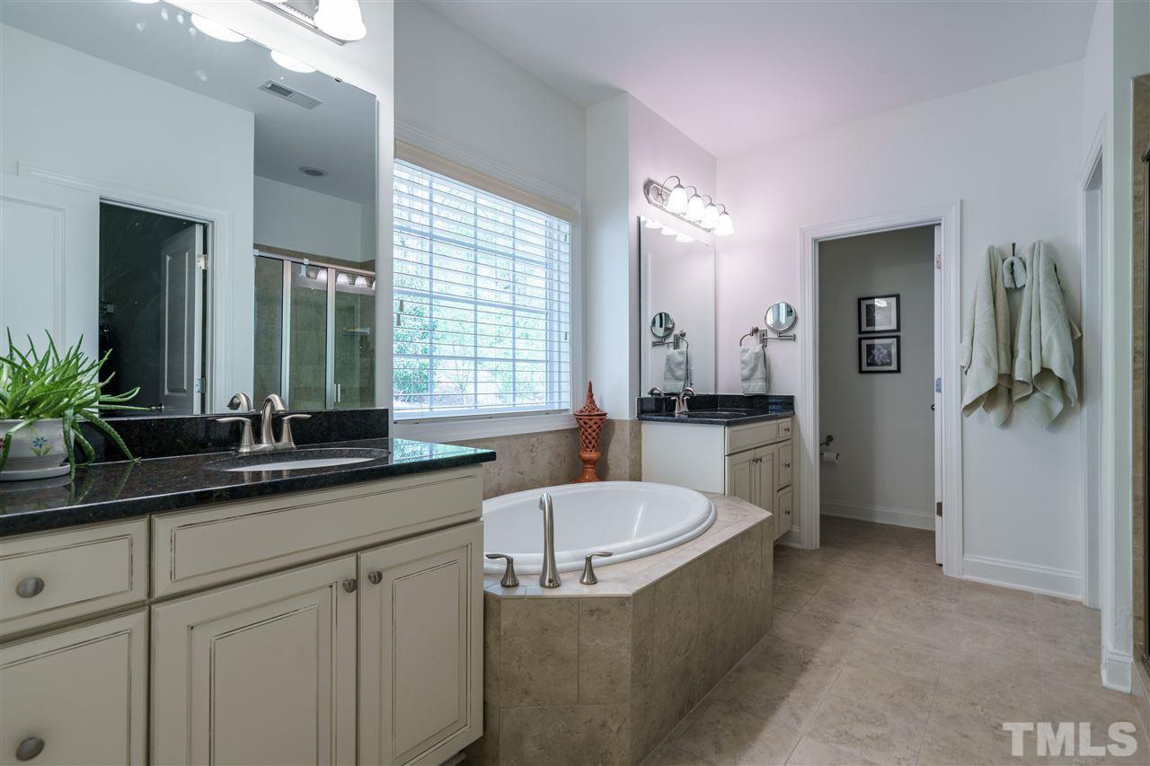 4005 Periwinkle Blue Lane Raleigh, NC 27612 - Photo 16 of 29