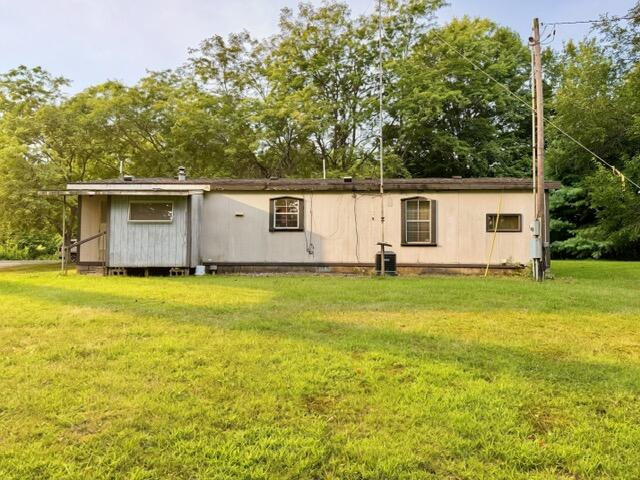 54223 Garrett Road Dowagiac, MI 49047 - Photo 28 of 37 Back exterior