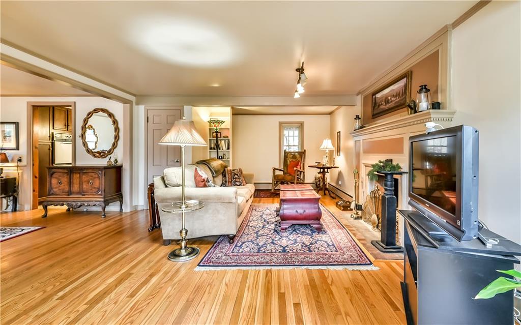 3923 Gibsonia Road Gibsonia, PA 15044 - Photo 7 of 25 Gallery Image 7