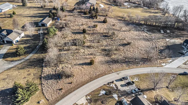 $325,000 | 10076 Emerald Drive, Brooklyn, MI 49230
