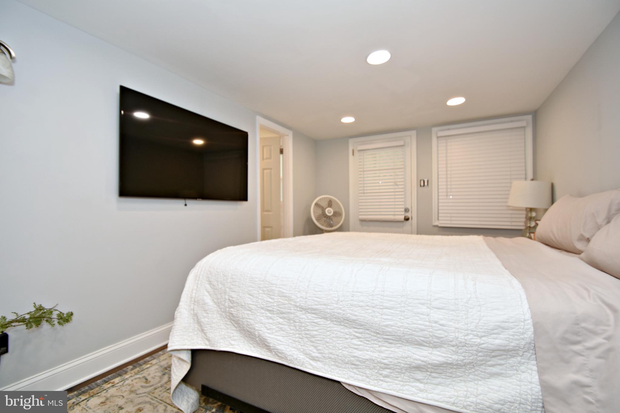 216 East Rudderow Avenue Maple Shade, NJ 08052 - Photo 24 of 43
