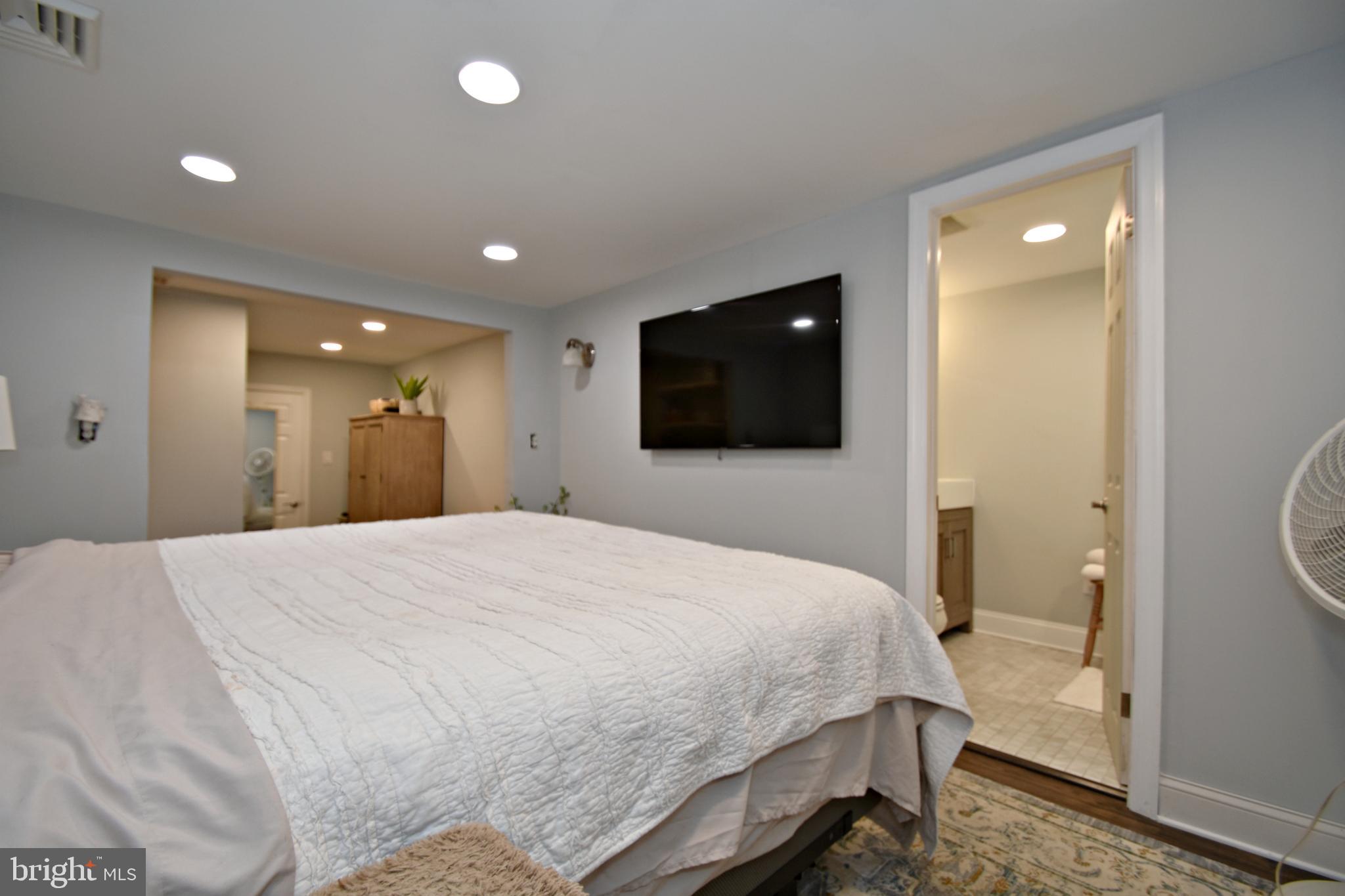 216 East Rudderow Avenue Maple Shade, NJ 08052 - Photo 25 of 43