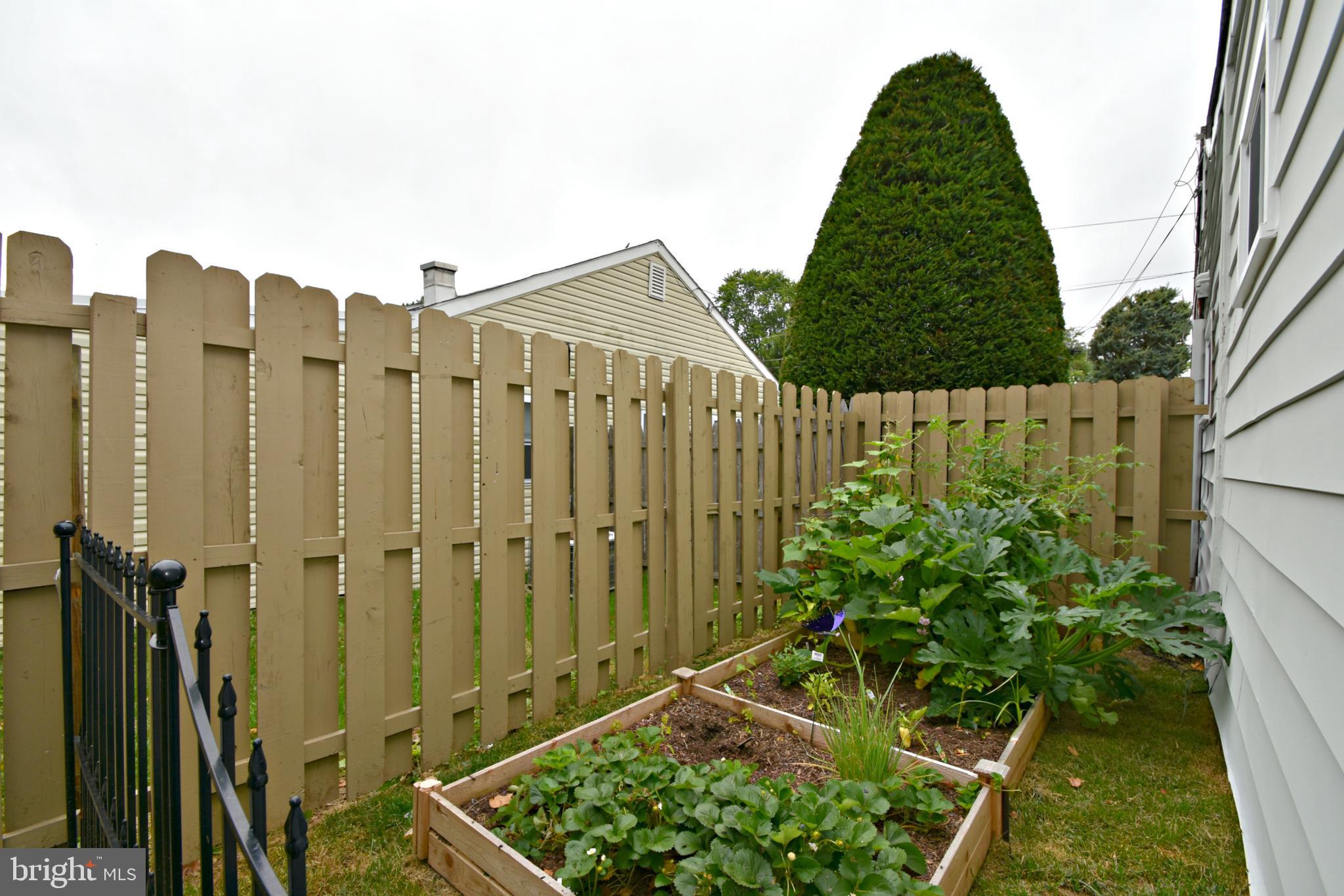 216 East Rudderow Avenue Maple Shade, NJ 08052 - Photo 38 of 43