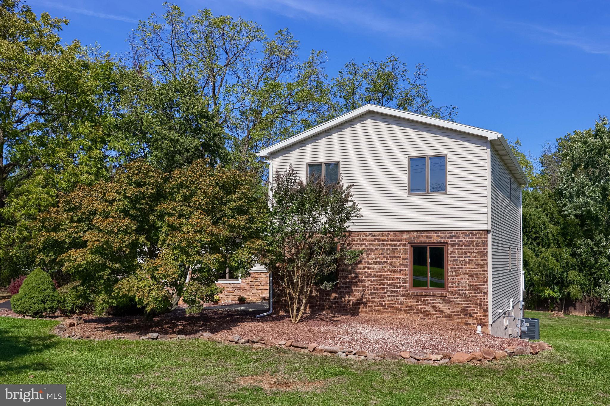 2751 Lewisberry Road York, PA 17406 - Photo 3 of 54 Gallery Image 3