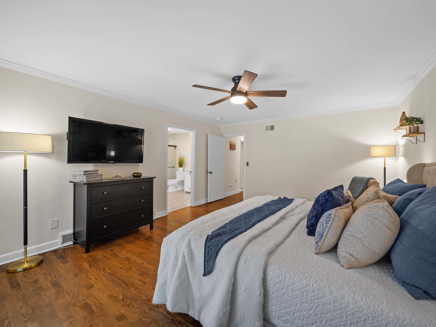 1715 Wildberry Drive, Unit E Glenview, IL 60025 - Photo 18 of 37