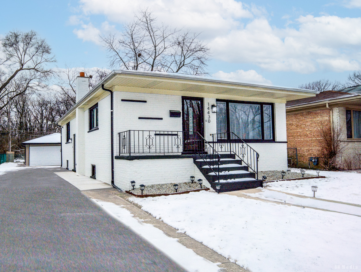 14430 Ridgeway Avenue Midlothian, IL 60445 - Photo 2 of 27