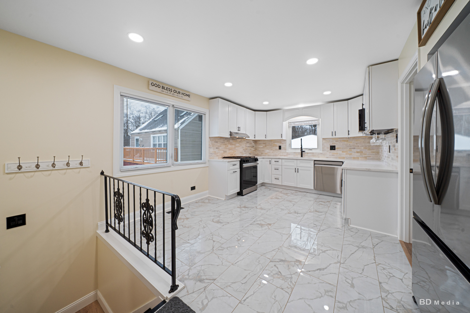 14430 Ridgeway Avenue Midlothian, IL 60445 - Photo 8 of 27