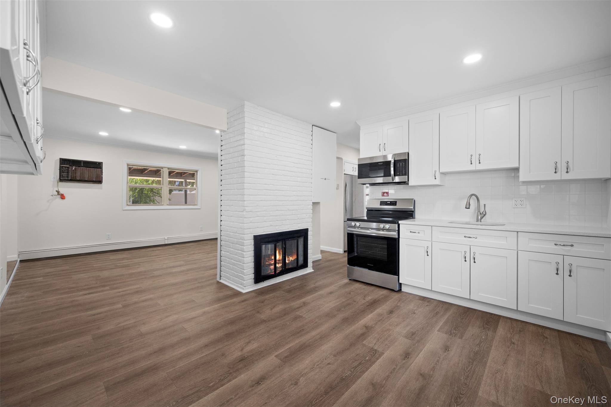 22 Lowland Road Levittown, NY 11756 - Photo 4 of 49