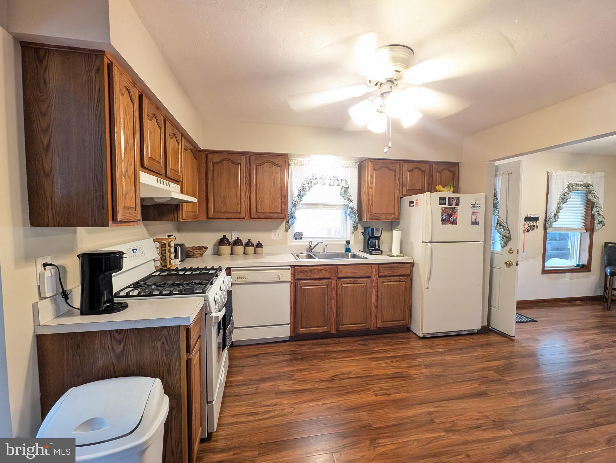 111 Rodes Avenue Gettysburg, PA 17325 - Photo 21 of 38 Kitchen