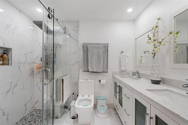 $925,000 | 230 West 47th Street, Hialeah, FL 33012
