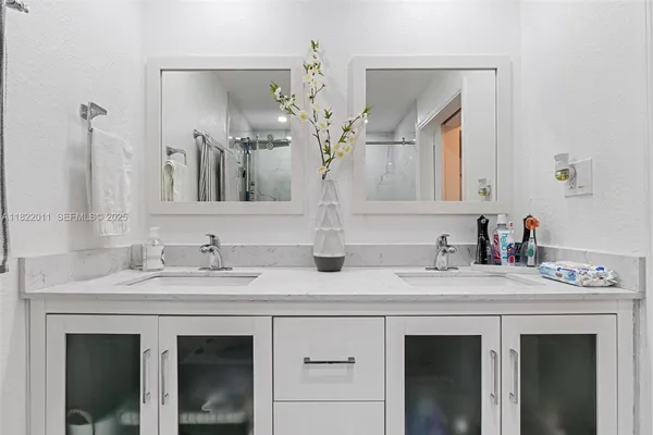 $925,000 | 230 West 47th Street, Hialeah, FL 33012