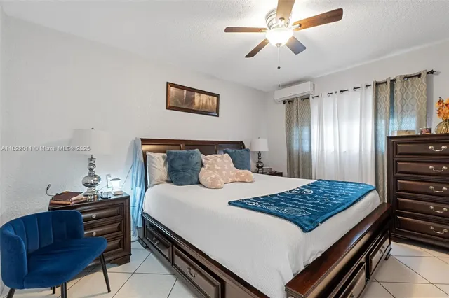 $925,000 | 230 West 47th Street, Hialeah, FL 33012