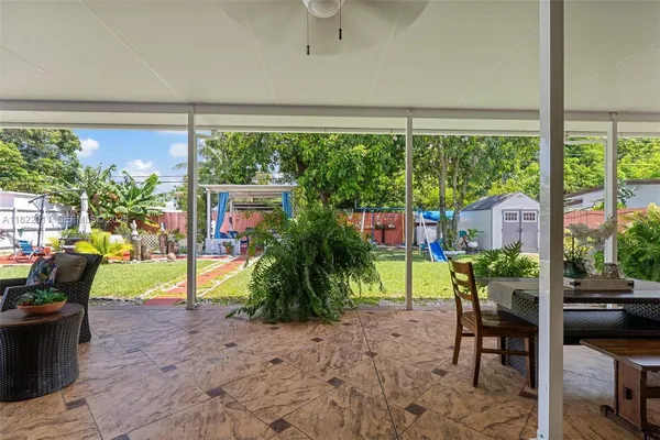$925,000 | 230 West 47th Street, Hialeah, FL 33012