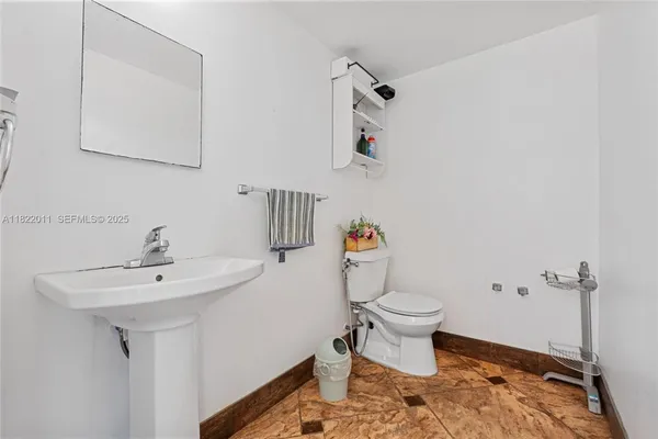 $925,000 | 230 West 47th Street, Hialeah, FL 33012