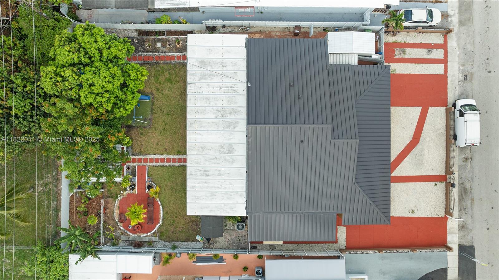 230 West 47th Street Hialeah, FL 33012 - Photo 6 of 58