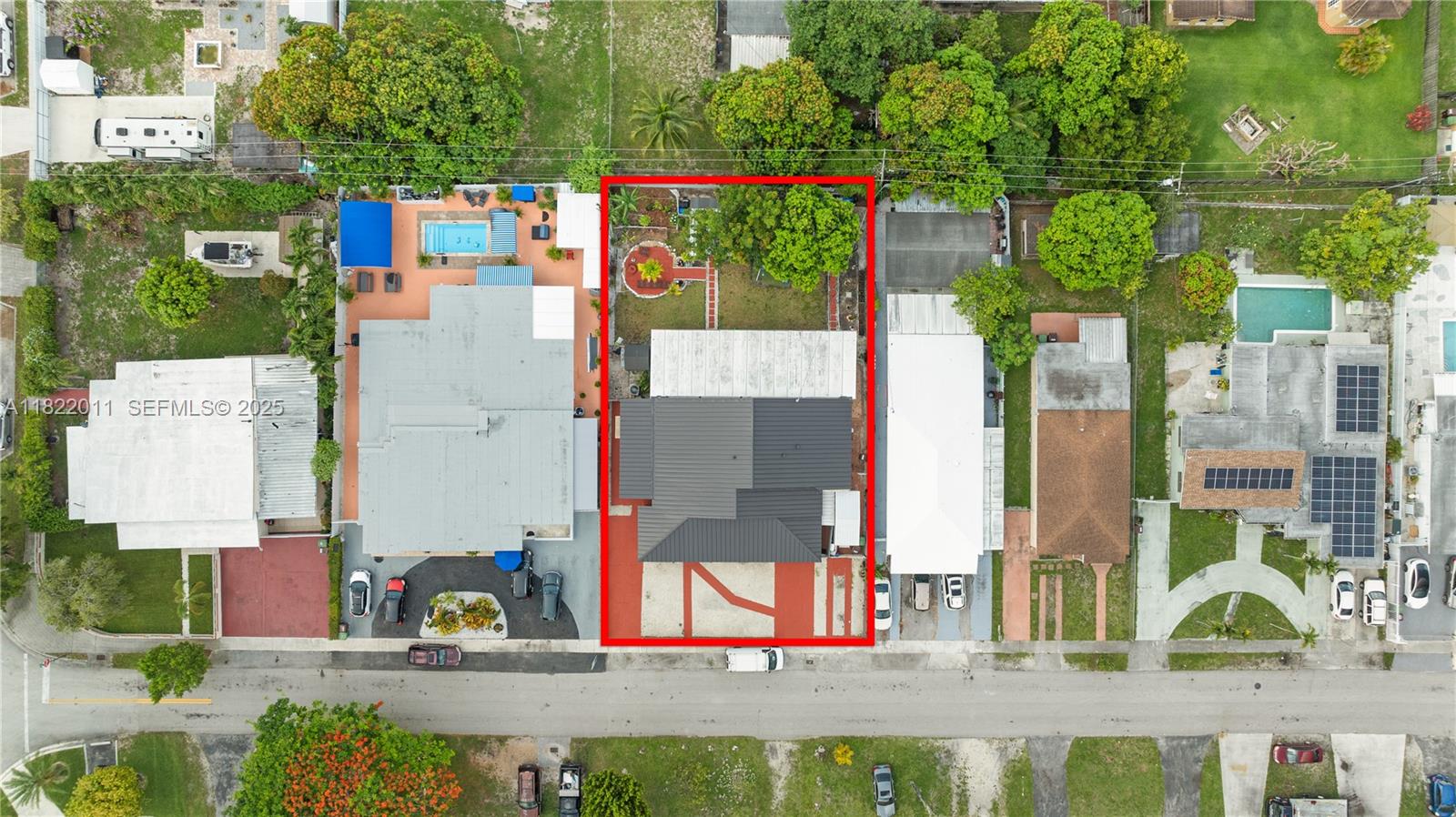 230 West 47th Street Hialeah, FL 33012 - Photo 8 of 57