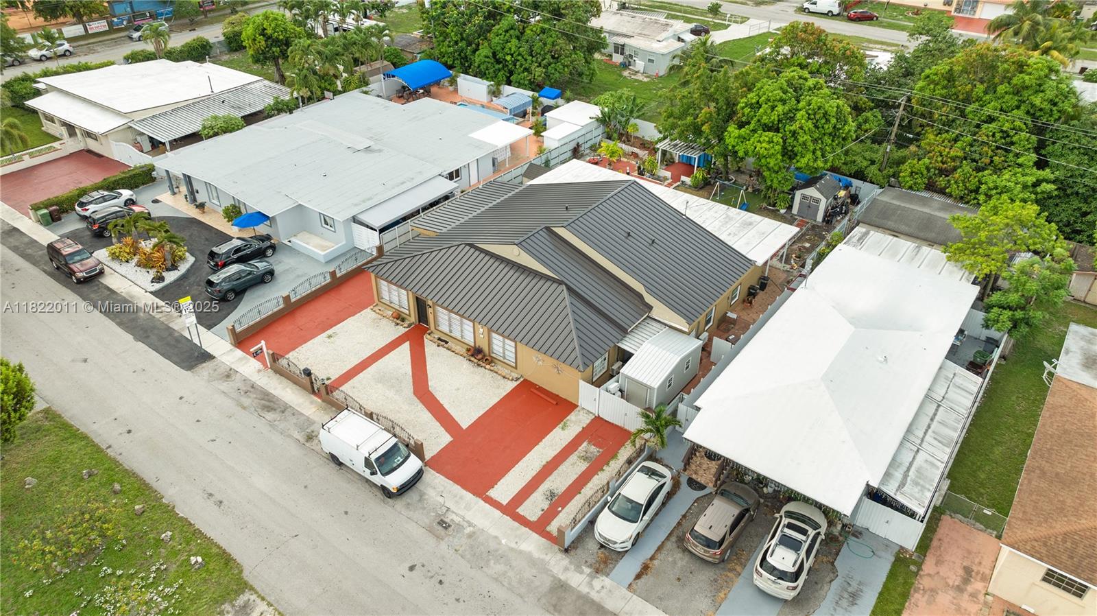 230 West 47th Street Hialeah, FL 33012 - Photo 9 of 58