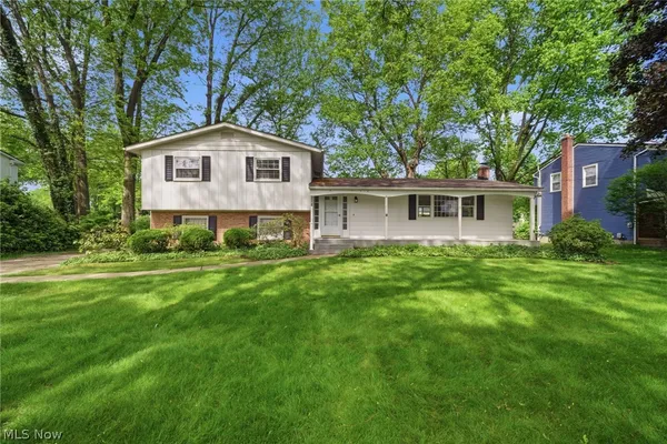 $400,000 | 3331 Edington Road, Akron, OH 44333