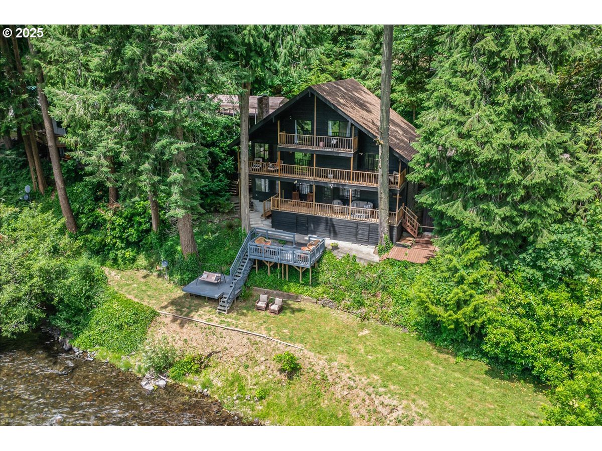 1717 Kalama River Road Kalama, WA 98625 - Photo 1 of 48 a front view of a house with a yard