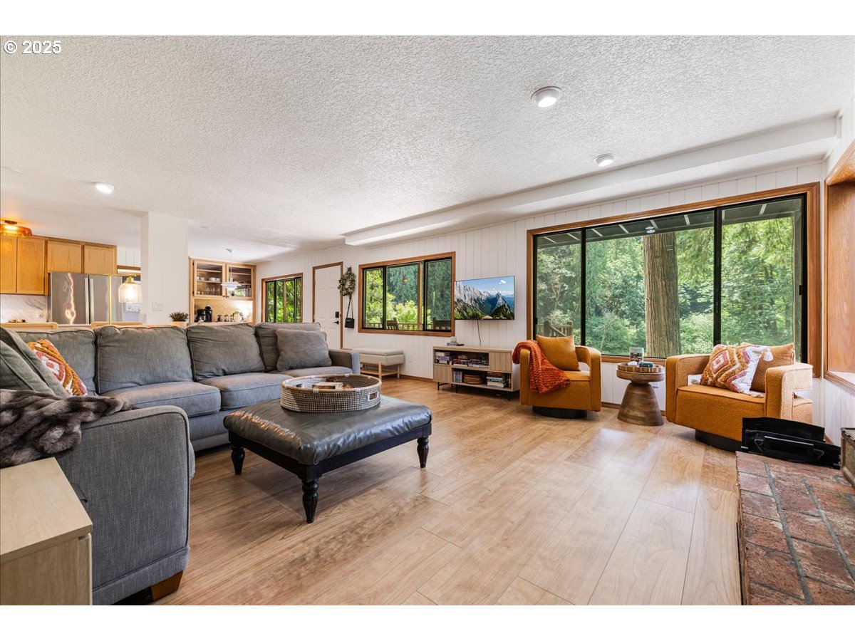 1717 Kalama River Road Kalama, WA 98625 - Photo 20 of 48 a living room with furniture and a large window