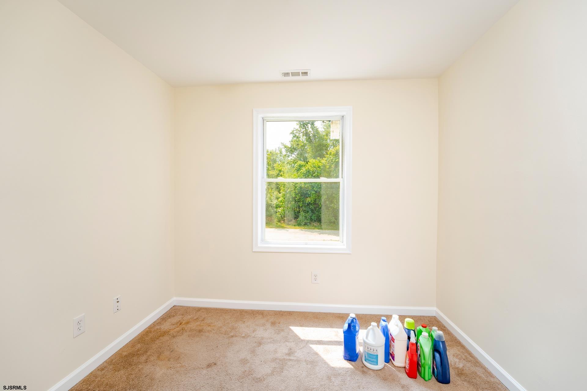 7 Folson Road Millville, NJ 08332 - Photo 17 of 41 a small space with a window