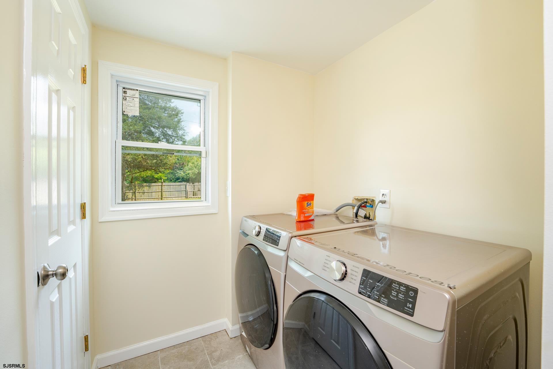 7 Folson Road Millville, NJ 08332 - Photo 24 of 41 a utility room with dryer and washer