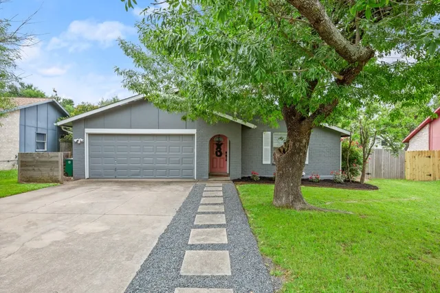 $3,100 | 11011 Jordan Lane, Austin, TX 78758
