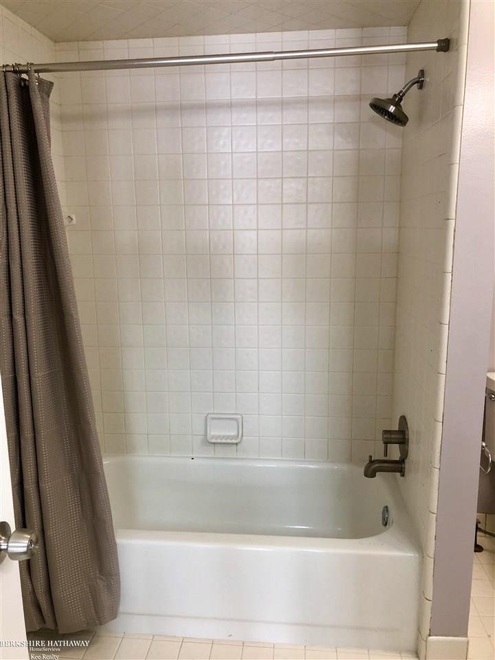 33829 Hooker Road New Baltimore, MI 48047 - Photo 15 of 22 31372239-14.JPG