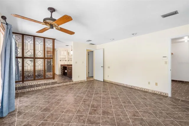 $720,000 | 4621 Northwest 71 Boulevard, Gainesville, FL 32606