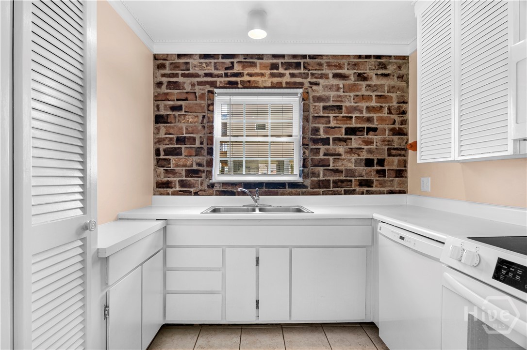 743 Cattle Hammock Road Midway, GA 31320 - Photo 7 of 44