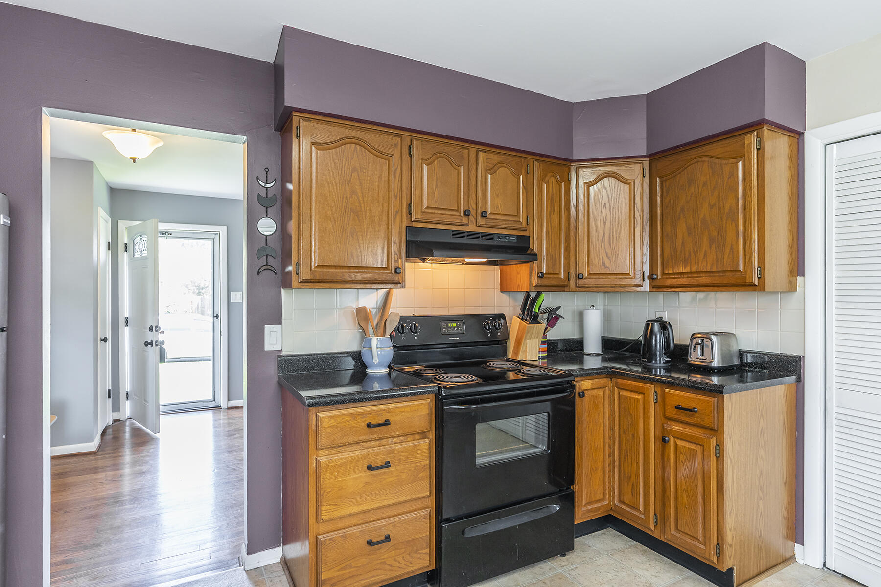 916 Honeysuckle Road Lexington, KY 40504 - Photo 8 of 21 916honeysuckle08 copy