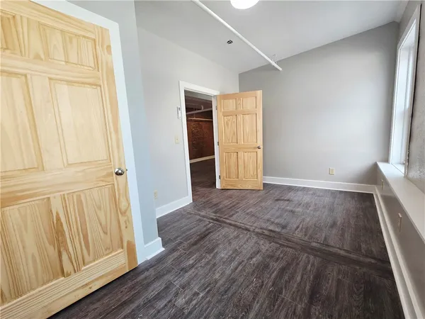 $1,500 | 27 East Main Street, Unit 201, Waterloo, NY 13165